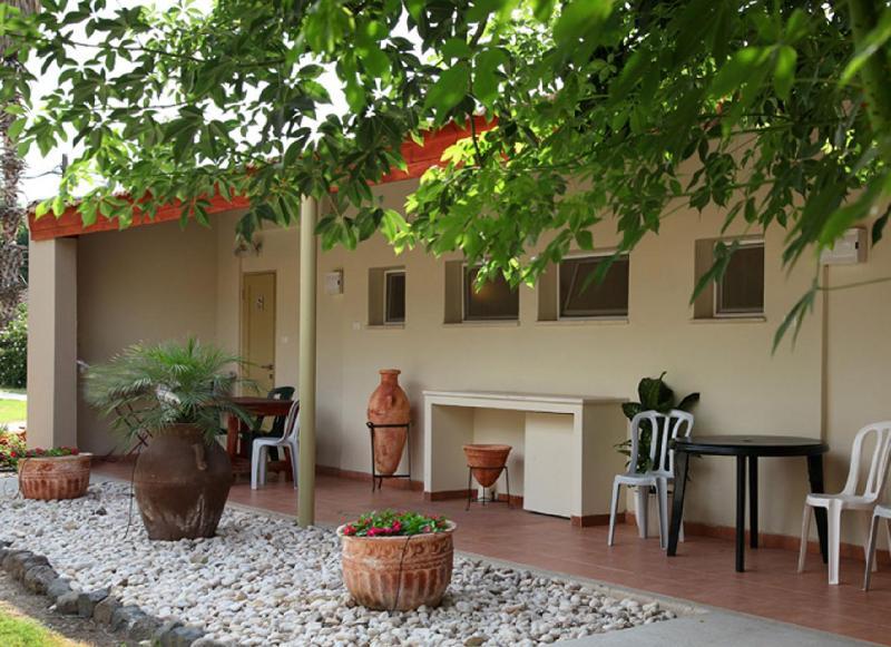 Shaar Hagolan Kibbutz Country Lodging Exterior photo